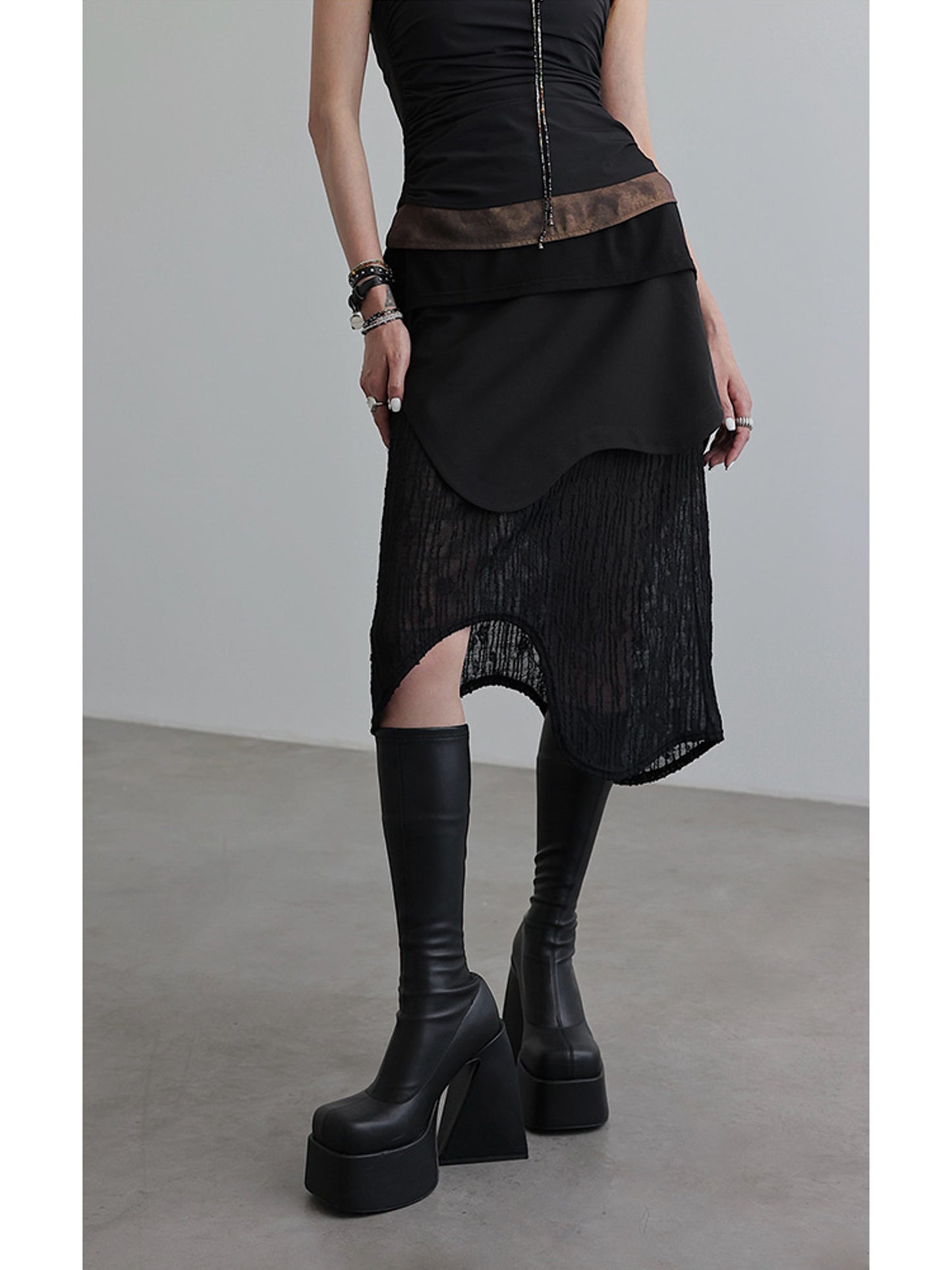 Wave Cut Lace Combination Skirt